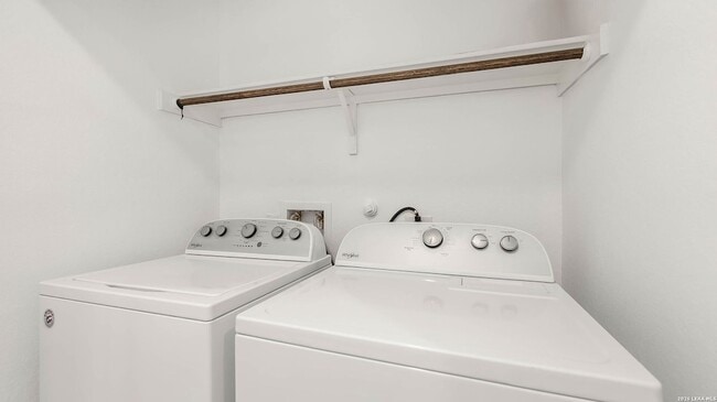 Building Photo - 3431 Manoway Bay