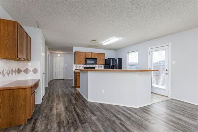 Building Photo - 9804 Thomas Jefferson Dr