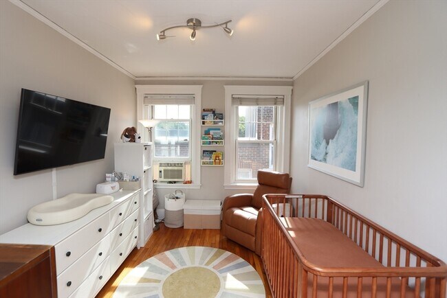 Building Photo - 11 Vinal St