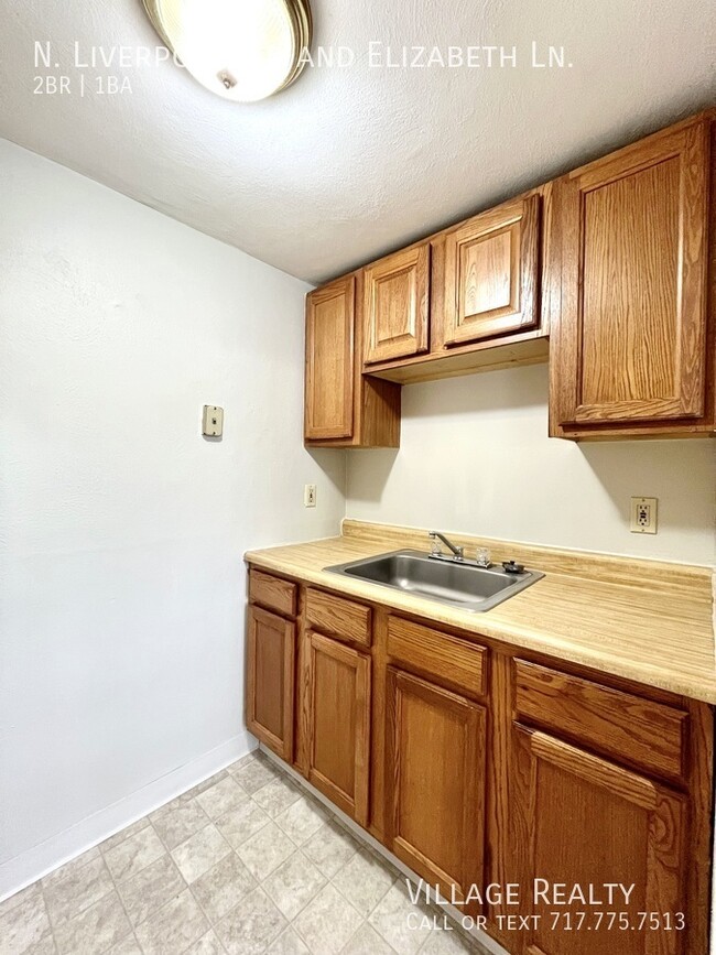 Building Photo - Affordable 2-Bed Convenient to I-83! Perfe...