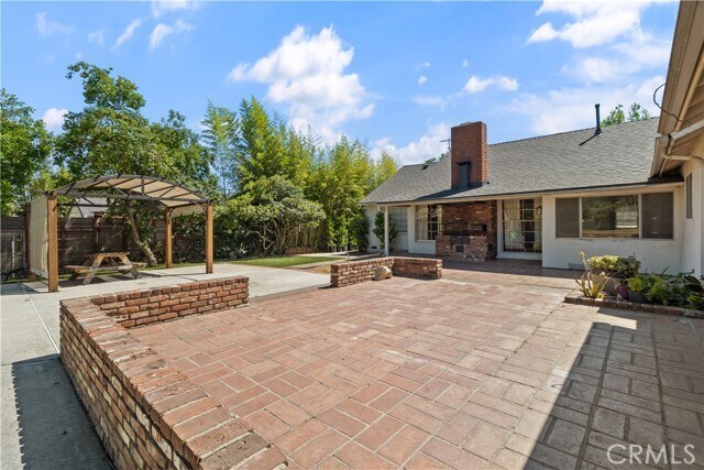 Building Photo - 5835 Jumilla Ave