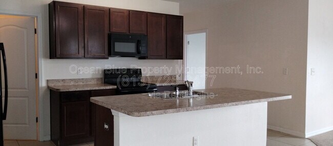 Building Photo - 10532 Whispering Hammock Dr