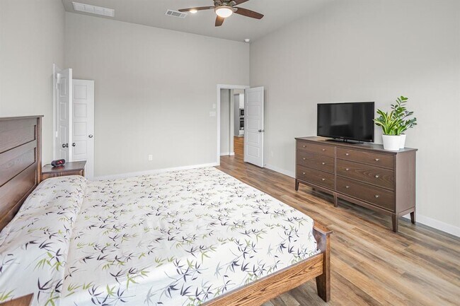 Building Photo - 8522 Sun Coral Dr