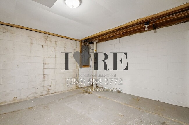 Building Photo - 8376 Covered Wagon Ct