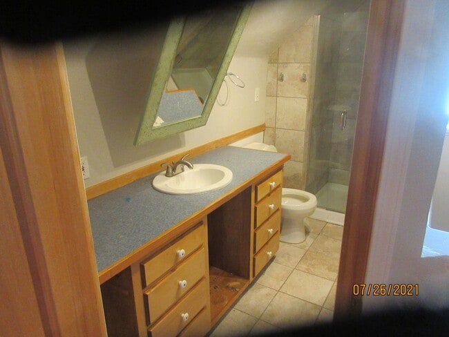 Building Photo - (936) 18th Street Home - 3 Bedroom / 2 Bat...