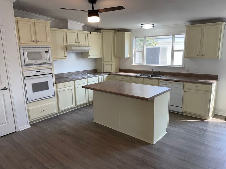 Building Photo - 11052 Richardo Ln