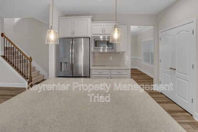 Building Photo - 5470 Noble View Dr