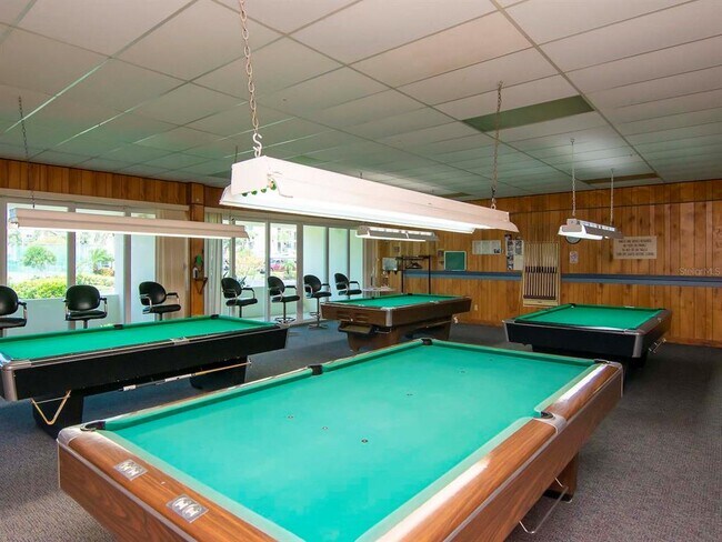 Building Photo - 7540 Bay Island Dr S