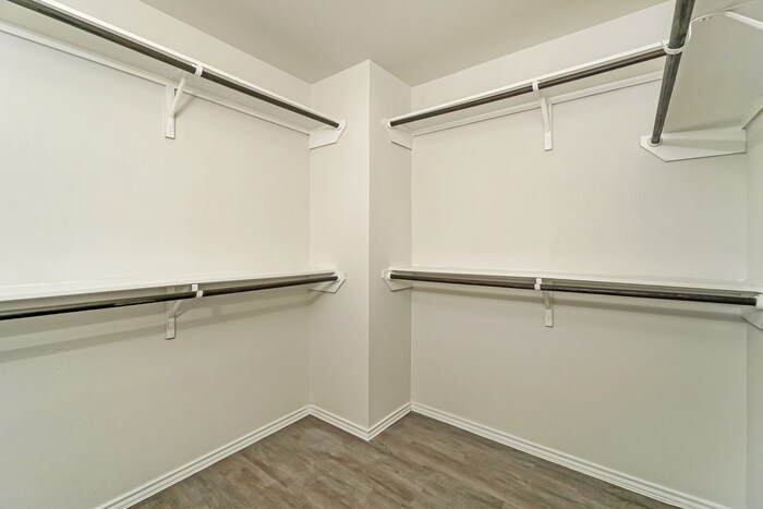 Building Photo - 9422 Somers Bend