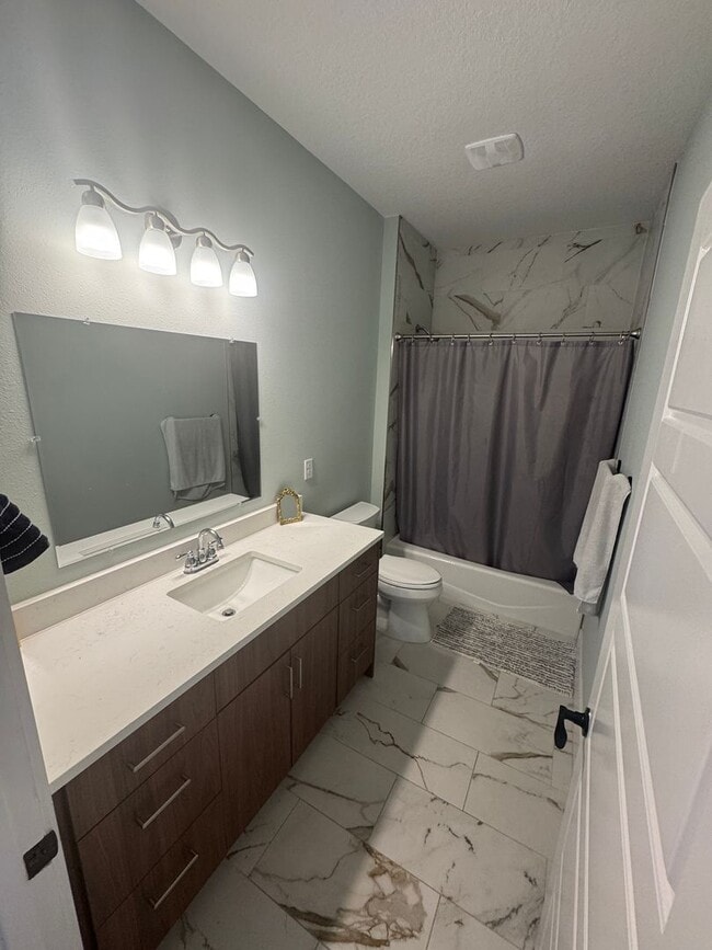 Building Photo - 930 Paddleboard Ct