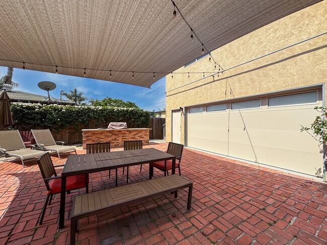 Building Photo - Stunning 1BA Studio in North Park w/ Priva...