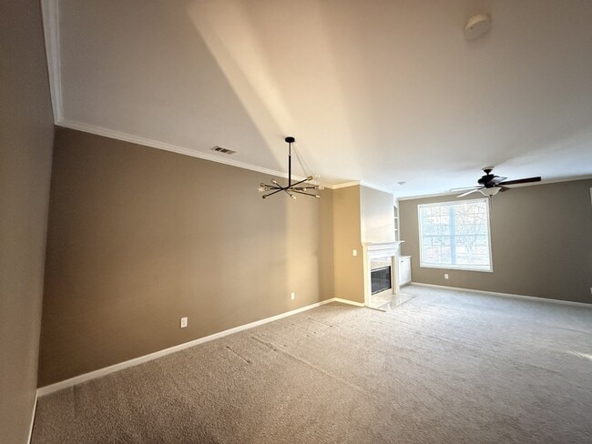 Building Photo - 1705 Waters Edge Trail