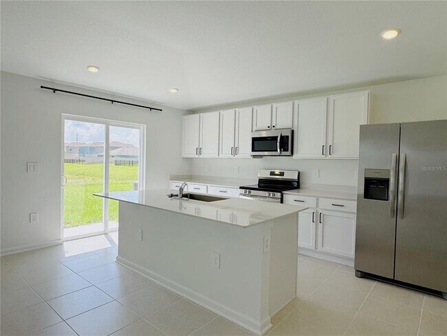 Building Photo - 2090 Marksman Rd