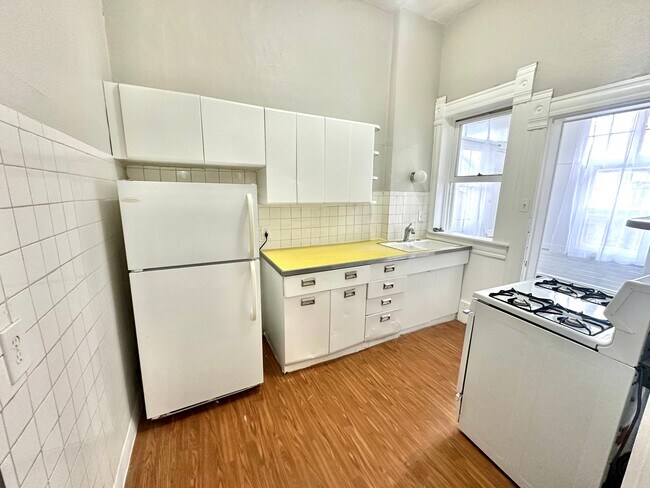 IMG_3135 - 1458 N Gaylord St