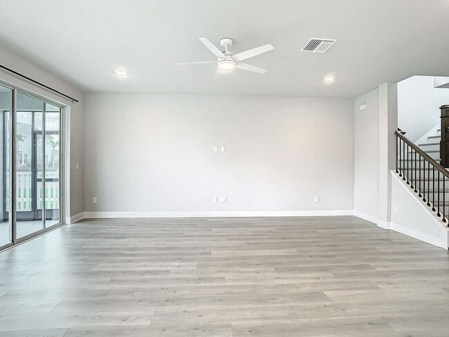 Building Photo - Wesley Chapel, Florida Executive home