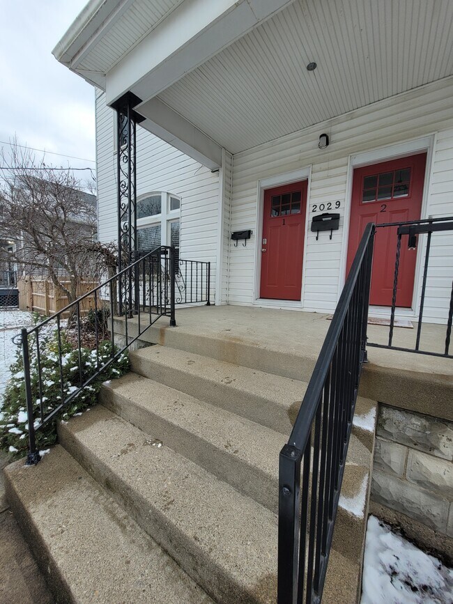 Front - 2029 Crown Ave