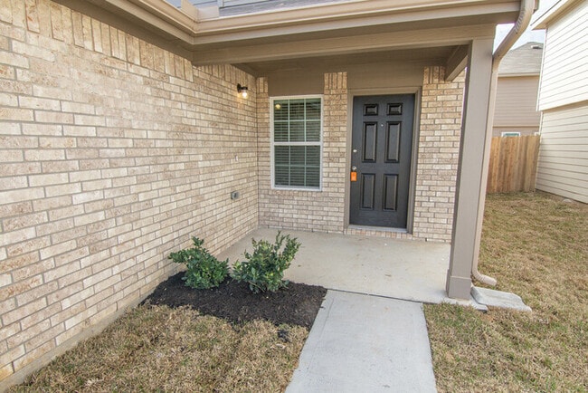 Building Photo - 5327 Gouldburn River Dr