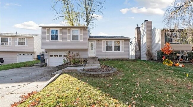 Building Photo - 3737 Whitegate Dr