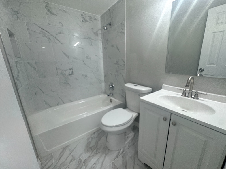 Building Photo - 5928-5930 13th St Ct E