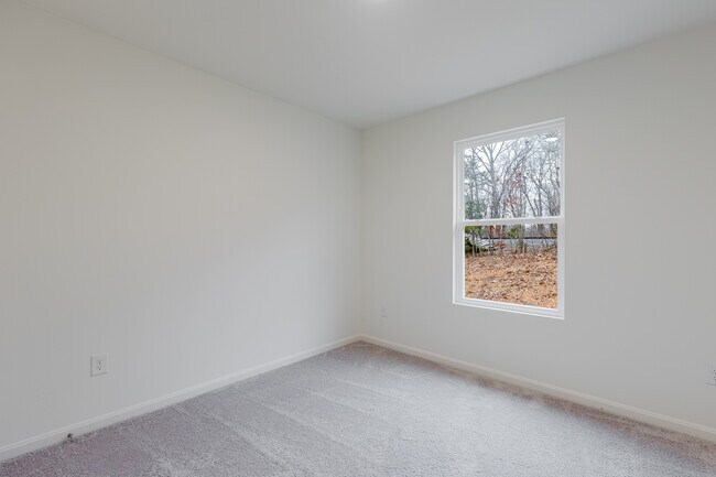 Building Photo - 141 Red Hawk Dr