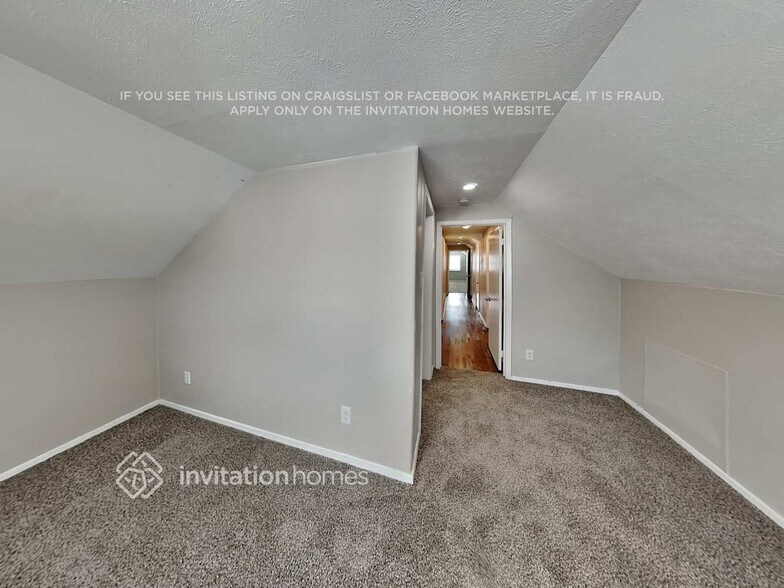 Building Photo - 1003 Rosewood Ln