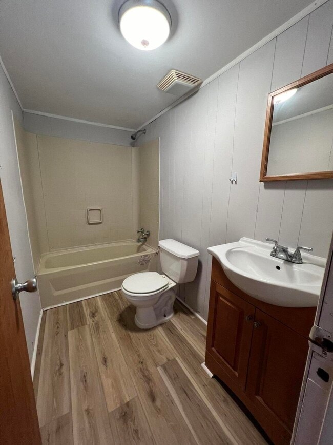 Building Photo - 202 Hallelujah Ln