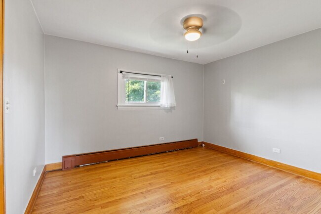 Building Photo - 288 Middaugh Rd