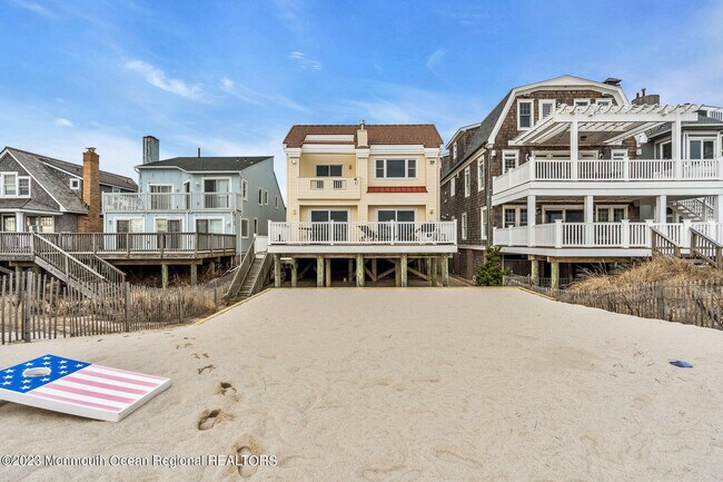 Building Photo - 3608 Ocean Terrace