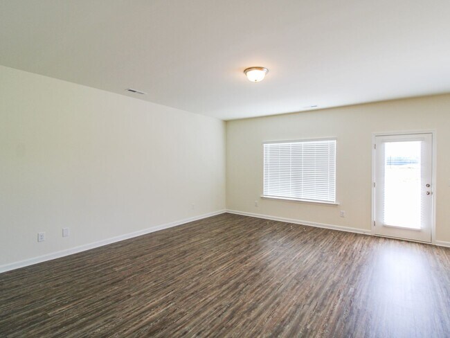 Building Photo - 13791 Hill Place Ln