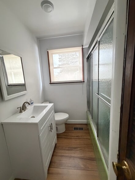 Building Photo - 108 Essex St