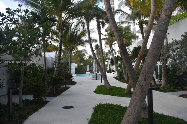 Building Photo - 6365 Collins Ave