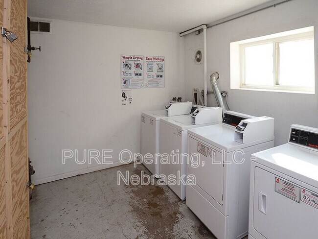 Building Photo - 616 N 46th St