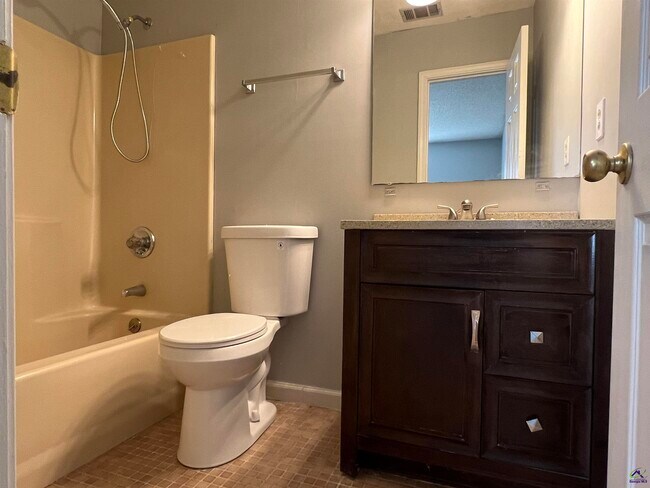 Building Photo - 2268 Unaliyi Trail