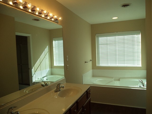 Building Photo - 1582 Cider Ln