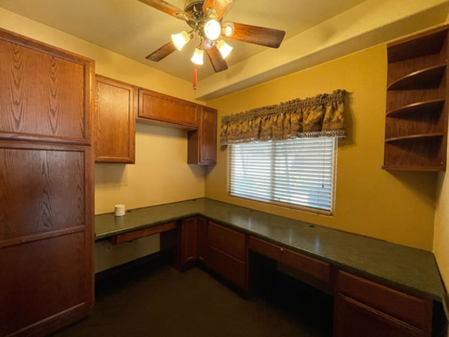Building Photo - Beautiful 2-Story 3-bedroom home / Move in...