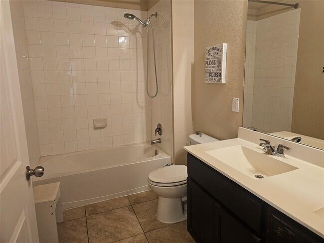Building Photo - 3112 Armidale Dr