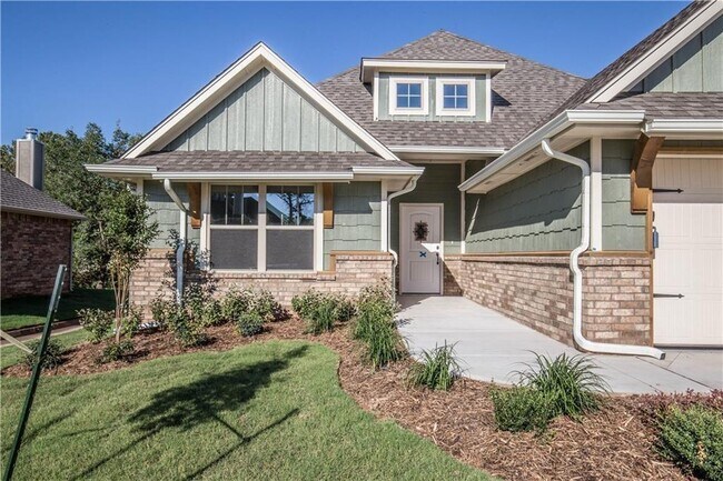 Building Photo - 2801 Cypress Springs Blvd