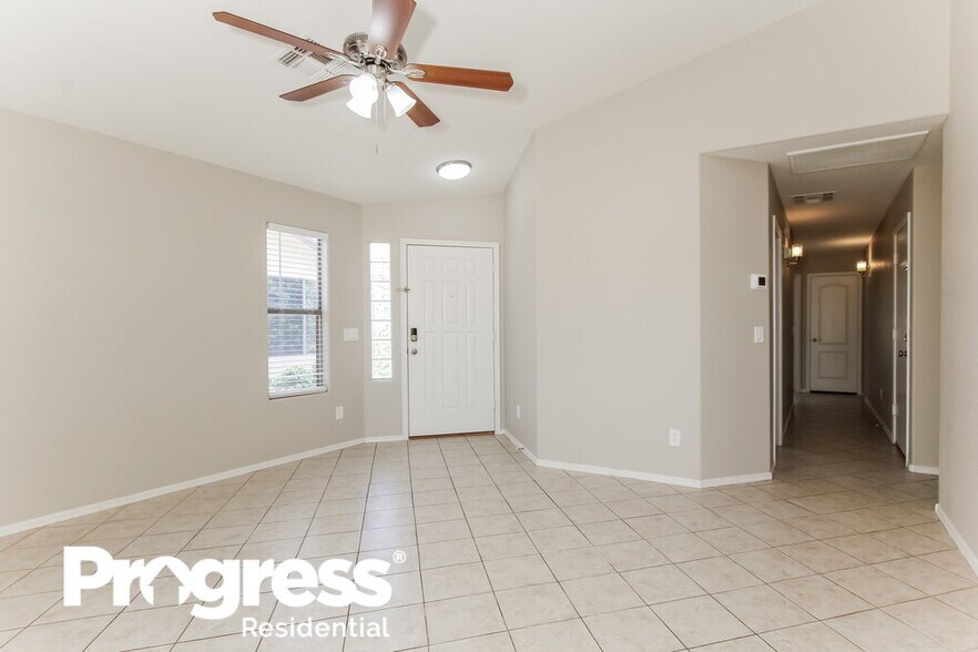 Building Photo - 9316 Olla Ave
