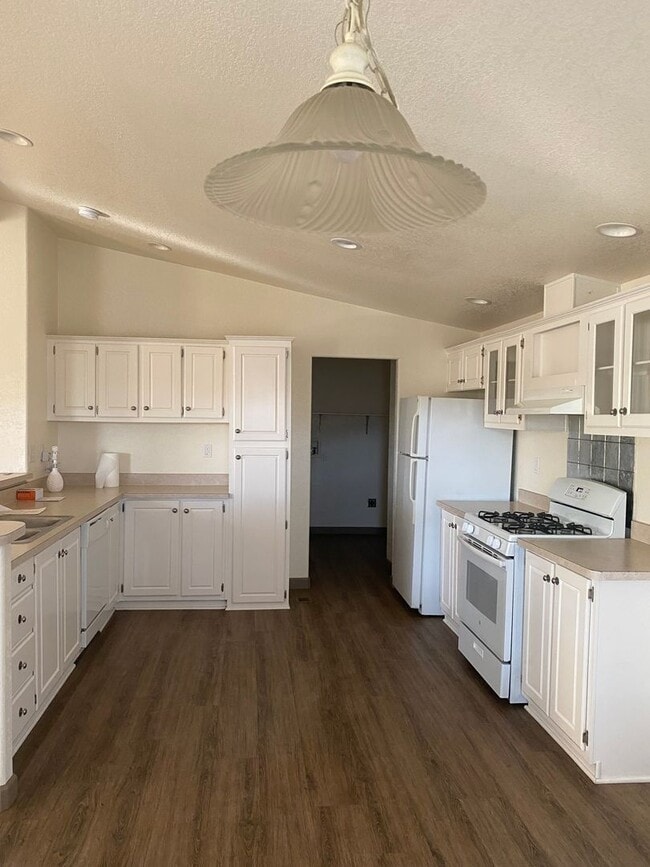 Building Photo - 270 Phelan Ranch Way