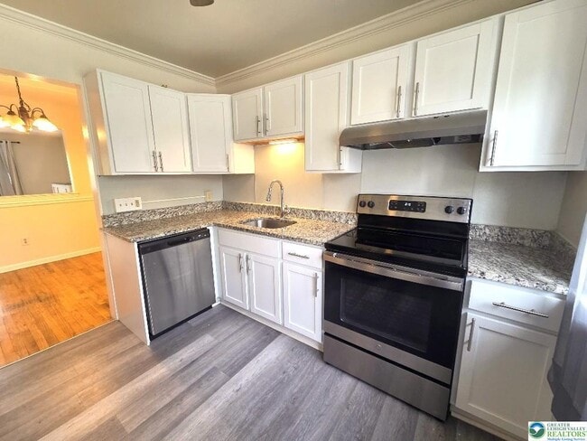 Building Photo - 1749 Schoenersville Rd