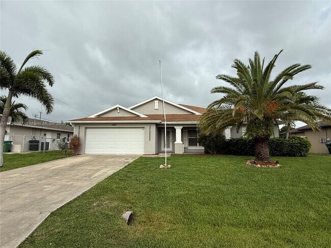 Building Photo - 4025 SW 14th Pl