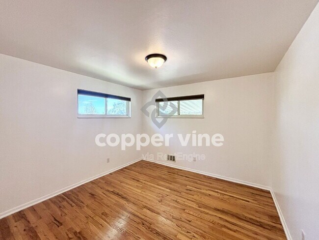 Building Photo - 6628 Eaton St