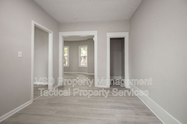 Building Photo - 9911 Olivet Ave