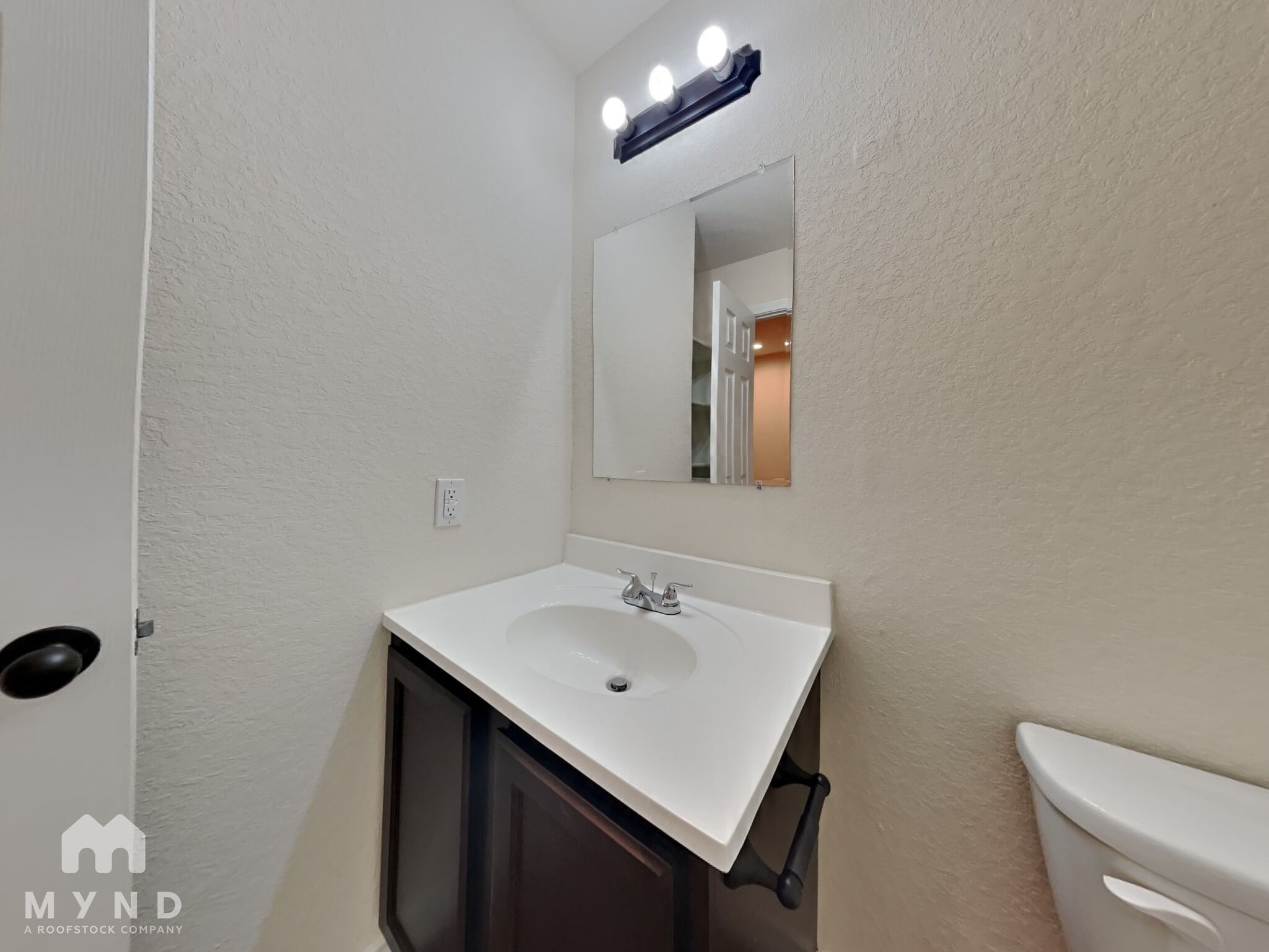 Building Photo - 6415 Melanzane Ave