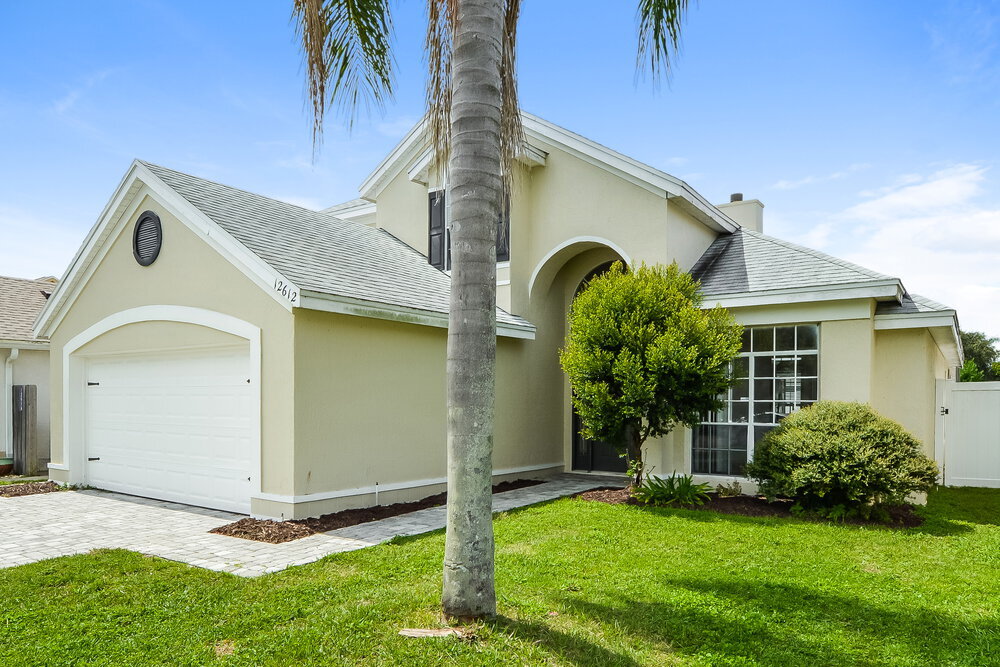 Building Photo - 12612 Belrose Ave