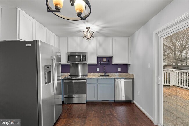 Building Photo - 3813 8th St