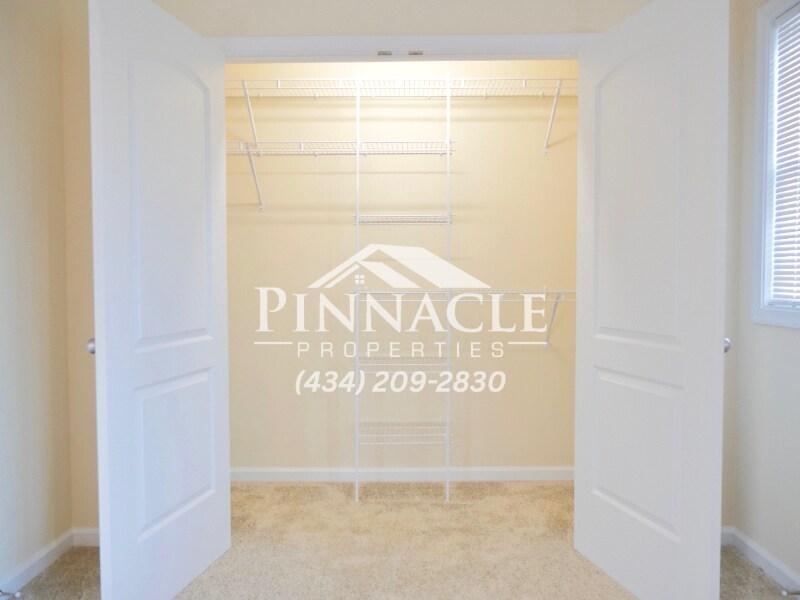 Building Photo - 747 Old Graves Mill Rd