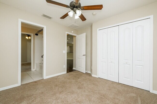 Building Photo - 13532 Fladgate Mark Dr