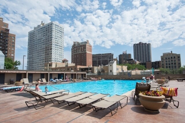 Building Photo - 655 W Irving Park Rd