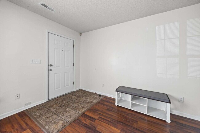 Building Photo - 5720 Prescott Ct
